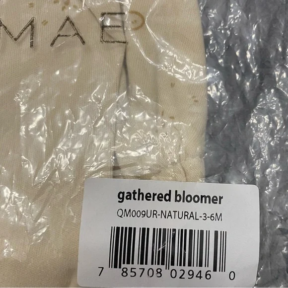 xSOLDQuincy Mae Gathered Bloomers, Natural Cloud Design 3-6M Gender Neutral - Picture 5 of 7